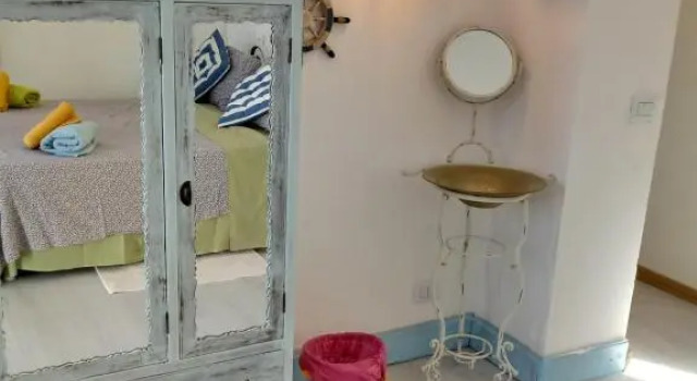 La Terrazza on Acquaviva, Book Hotel Hoteller i Diso med parkering, Parkering