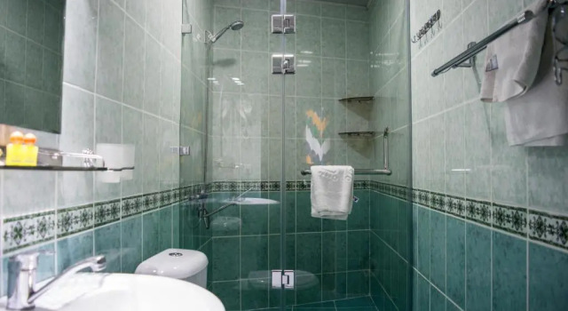 Economy huone Jahongir B&B