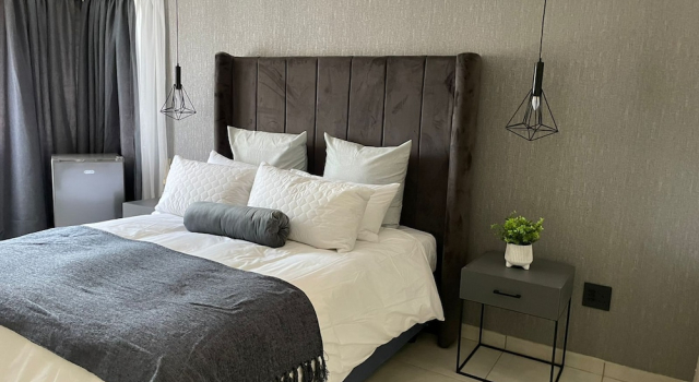 Loft Bella Vita Guesthouse, Забронировать Гостевой дом Отели Фри-Стейт с парковкой, Парковка