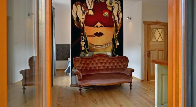 Апартаменты Deluxe Dali ApartHOTEL