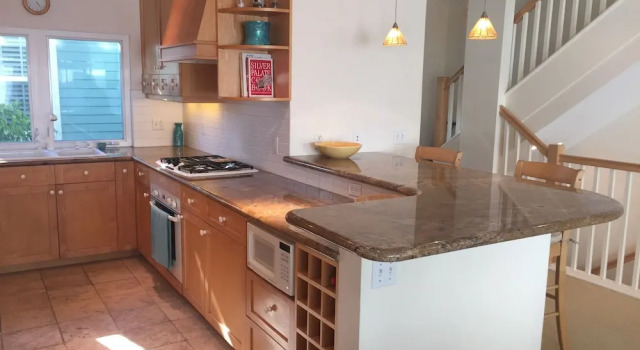 Номер Standard 2 Bedroom Townhome 2 Mins. to the Beach