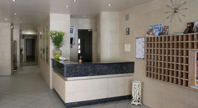 Hôtel Atlantic, Забронировать Отель Лурд Hautes-Pyrénées, рядом с Лурдский музей чудес