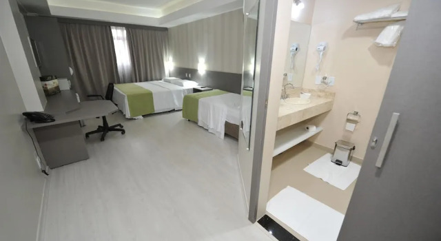 Трёхместный номер Deluxe c 1 комнатой Herval Park Hotel