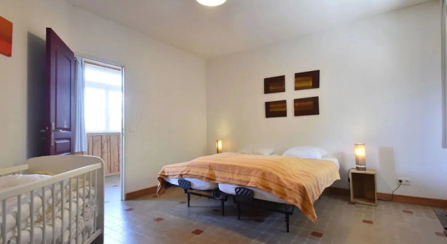 Holiday Home in Luzy With Fenced Garden, Rezerwuj Dom wakacyjny Cuzy Burgundia