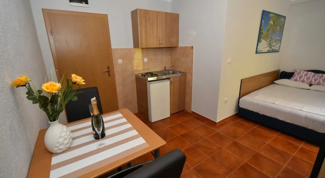 Студия Economy с балконом Apartmani Bozinovic