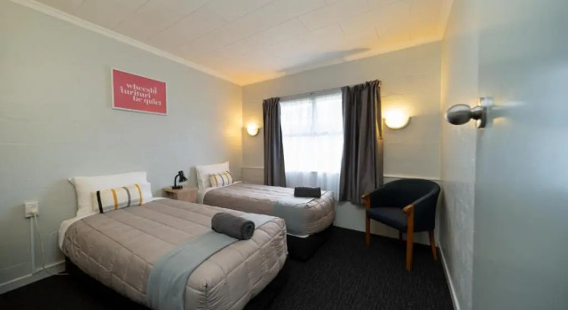 Апартаменты Kensington Motel