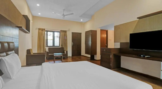 OYO 88595 Hotel Aquaa, Prenota Hotel Candolim 