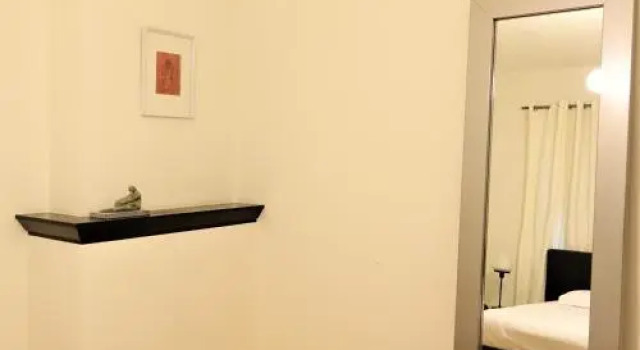 Catherina at Friday - BnB Antwerp Historic City Centre - FREE PARKING GARAGE, Забронировать Отель «постель и завтрак» Бизнес-отели Антверпена, рядом с De Wilde Zee, 4* 5*