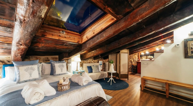 Casa Rural Palacio, Book Hotel Hotels in Aragon with Parking, Parking