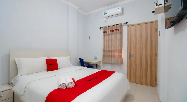 RedDoorz Syariah near Stasiun LRT Bumi Sriwijaya