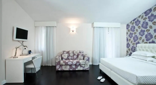 Полулюкс Hotel Bruman