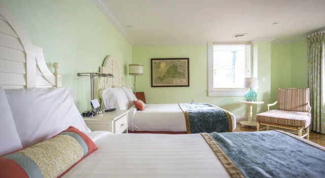 Четырёхместный номер Standard Mansion House Inn And Spa