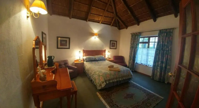 Апартаменты c 1 комнатой с красивым видом из окна Oaktree Lodge Guest House