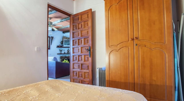 Cottage with Private Swimming Pool & Rural Location near Antequera