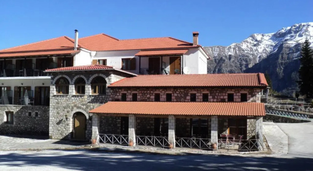 Hotel Tzoumerka, Prenota Hotel Pramanta 