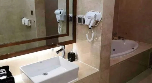 Люкс Executive Xinjiang Runjin International Hotel (Kuitun Meimei Park)