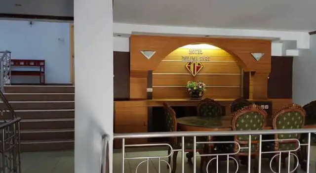Hotel Permata Sari, Book Hotel Hotels in Sulawesi with Parking, Parking