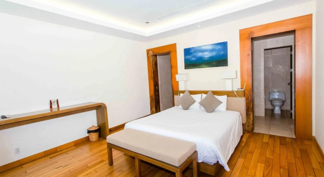 Вилла Standard с 4 комнатами Danang Ocean Beach Villa