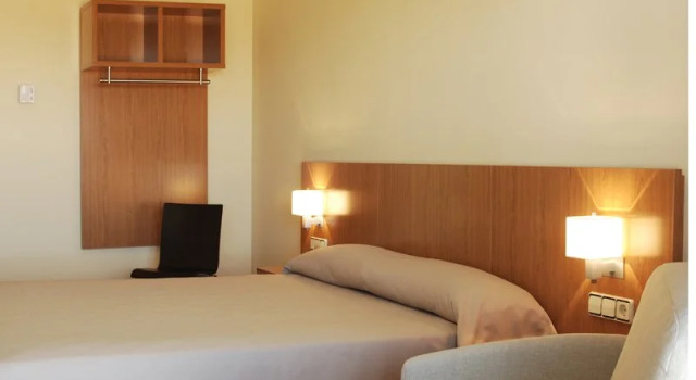 AS Monreal del Campo, Book Hotel Hotels in Aragon with Parking, Parking