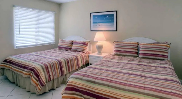 110 Mariner East, Book Hotel Hoteller i Lower Grand Lagoon med parkering, Parkering
