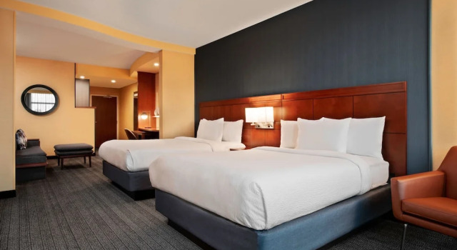 Номер Executive Courtyard by Marriott San Jose North/ Silicon Valley