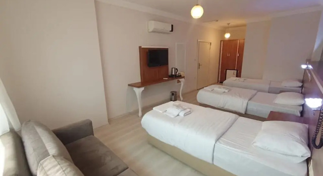 Номер Economy Larok Hotel