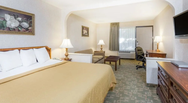 Days Inn Onley, Réserver Hôtel Hôtels à Onley avec piscine, Piscine