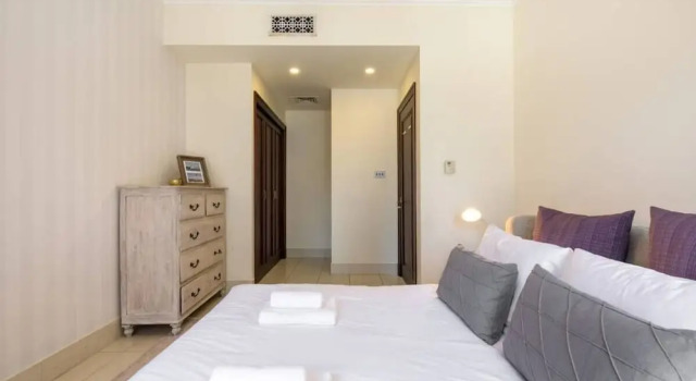 Modern & Stylish Apartment in Downtown, Забронировать Апартаменты/квартира Даунтаун Дубай , рядом с Дубайский аквариум