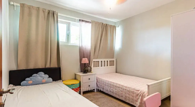 Infiniti Blu, Family Suite, Private Beach!