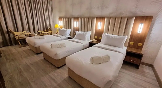 Vista Square Hotel