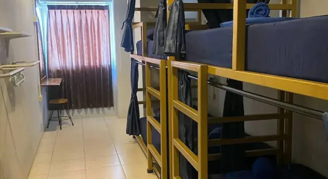 Кровать в общем номере с 4 комнатами iRest Ao Nang Hostel
