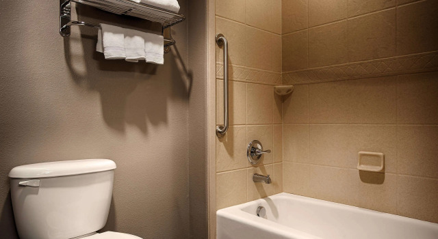 Четырёхместный номер Standard Best Western Giddings Inn & Suites
