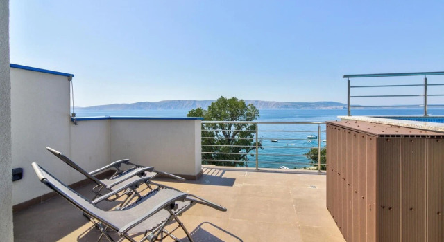 Nice Apartment in Smokvica Krmpotska With Wifi, 3 Bedrooms and Outdoor Swimming Pool
