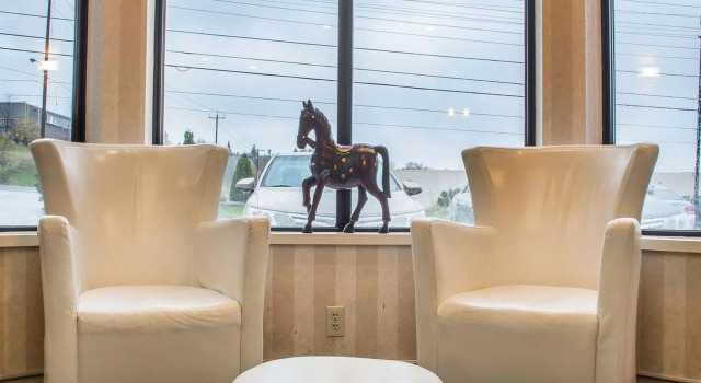 Comfort Hotel & Suites Peterborough, Varaa Hotelli  