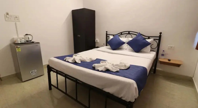 OYO 85106 Hotel Elvin,s Place, Забронировать Отель Калангут Северный Гоа, рядом с Пляж Калангут