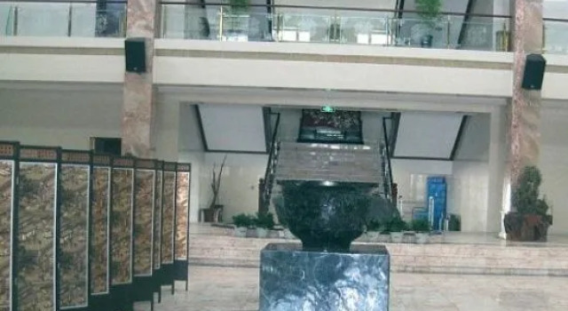 Xi Zhi Ha Zhi Hotel, Buchen Sie Hotel Hongwansi China