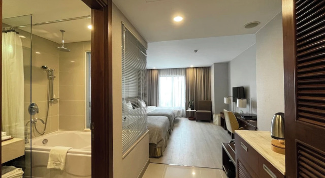 Трёхместный номер Premium с видом на город The Ann Hanoi Hotel & Spa