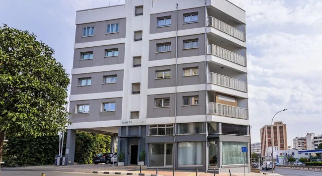 Local Host Living - Signature Apartments in Nicosia, Забронировать Апартаменты/квартира Никосия район Никосия, рядом с Ministry of Agriculture, Rural Development and Environment - Nicosia
