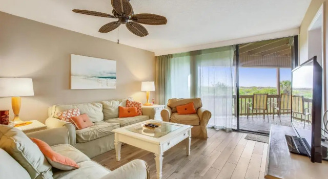 Апартаменты Oceanfront Bliss: Night of Lights Getaway!