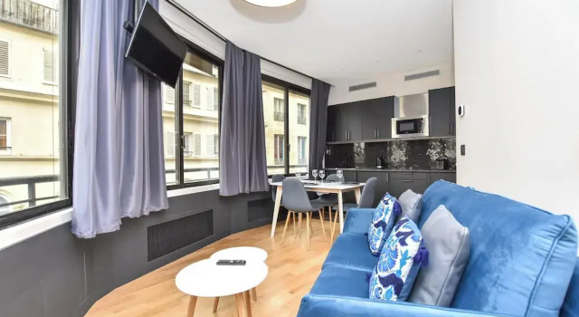 Chic Apartment - 1br/4p - Near the Palais Garnier, Забронировать Апартаменты/квартира Париж Иль-де-Франс, рядом с Лувр — Риволи