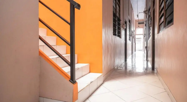 KoolKost near Golden Truly Mall, Book Hotel Kemayoran Jakarta
