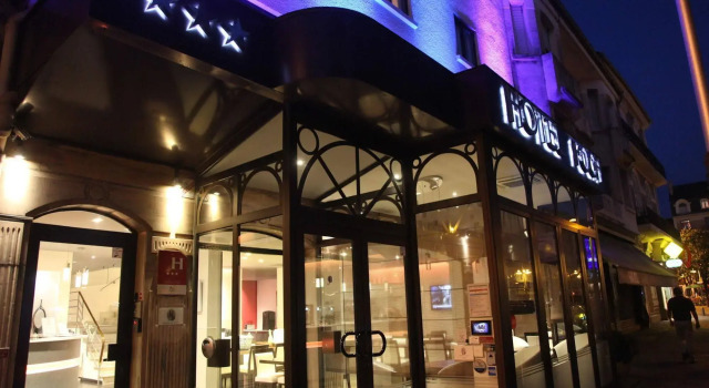Hotel Foch, Rezervovat Hotel Tarbes Hautes-Pyrénées
