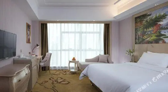 Vienna Hotel (Xingyi Wanfenglin), Book Hotel 3-stjernede hoteller i Qianxinan, 3*