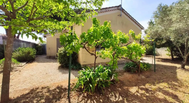 Villa Les Pins proche plages, au calme