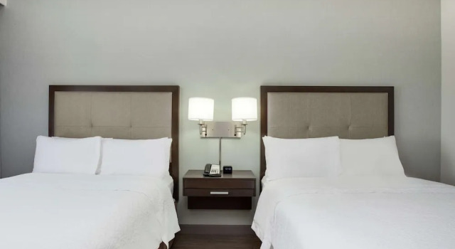 Четырёхместный номер Standard Hampton Inn & Suites Miami Wynwood Design District, FL