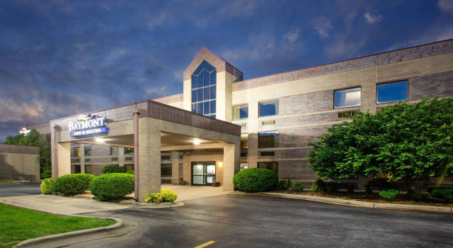 Best Western Deerfield Inn, Book Hotel Hoteller i Springfield med parkering, Parkering
