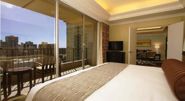 Студия Standard с балконом Club Wyndham Royal Garden at Waikiki