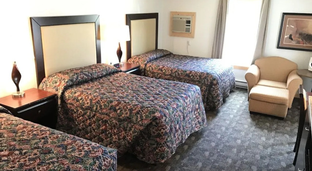 Cody Holiday Lodge