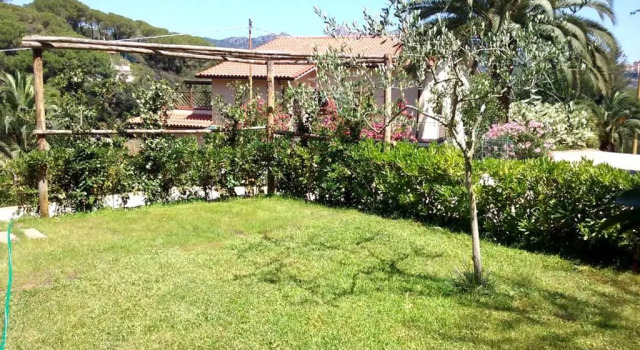 Коттедж Villetta di Naregno