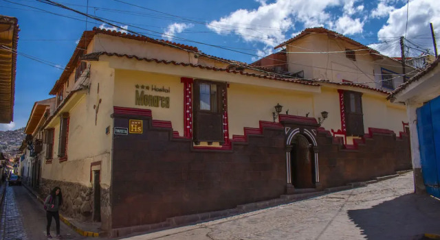 Hostal Monarca, Rezerwuj Hostel Hotele w Cuzco ze śniadaniem, w pobliżu Cusco Main Square, Śniadanie